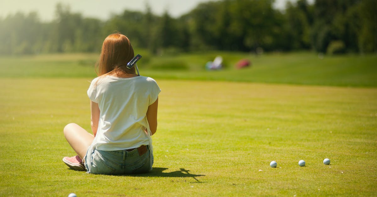 Urethane vs. Surlyn Golf balls - Which is Better for Putting?